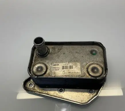 Mercedes-Benz E W211 Oil filter mounting bracket A6111880301 97925 6111880301