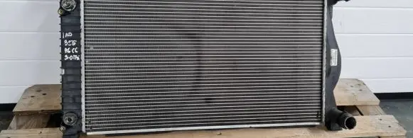 Audi A6 S6 C6 4F Coolant radiator 4F0121251AF