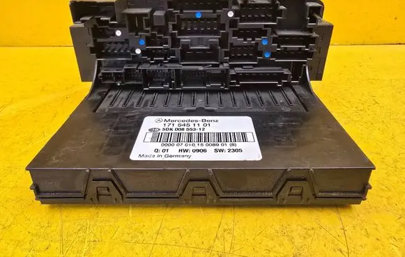 Mercedes-Benz SLK R171 SAM control unit 1715451101 5DK00855312