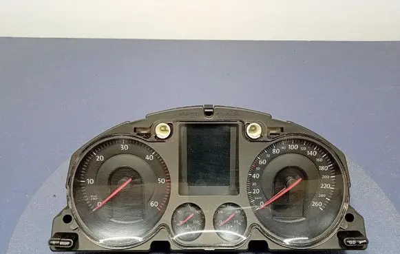 Volkswagen PASSAT B6 Speedometer (instrument cluster)