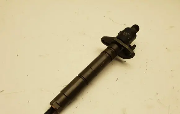 Jaguar XF X250 Fuel injector 9X2Q9K546DB