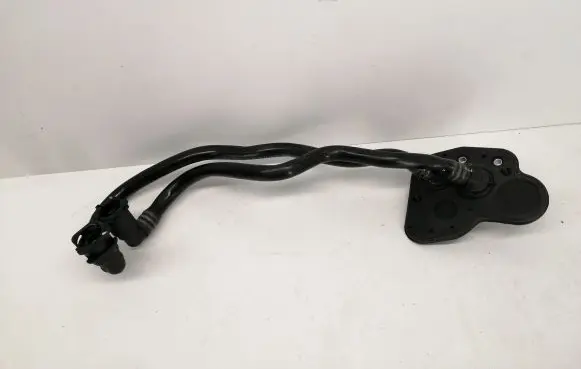 Volvo XC60 Engine coolant pipe/hose 32138001