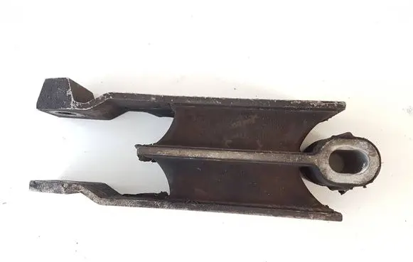 Volvo XC60 Engine mount bracket 9487476