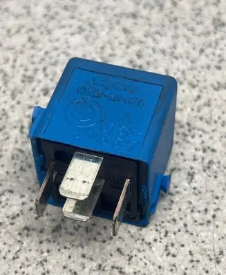 BMW 5 E60 E61 Other relay 6915327