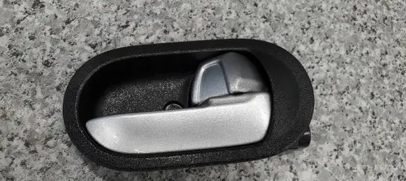Mitsubishi Colt Front door exterior handle