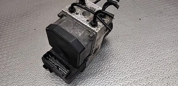 Audi A6 S6 C5 4B ABS Pump 0265220525 8E0614111AH