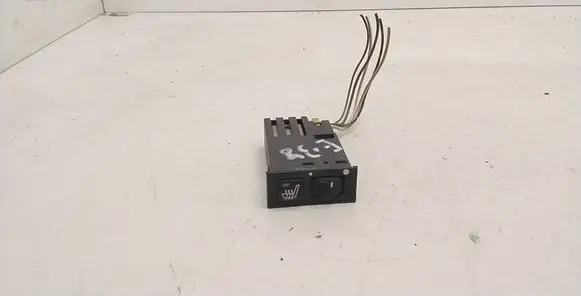BMW 7 E38 Seat heating switch 61318352259 03055000 459500
