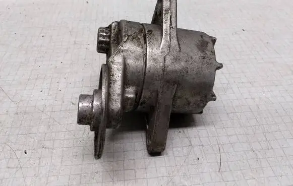 Mercedes-Benz E W211 Alternator belt tensioner 