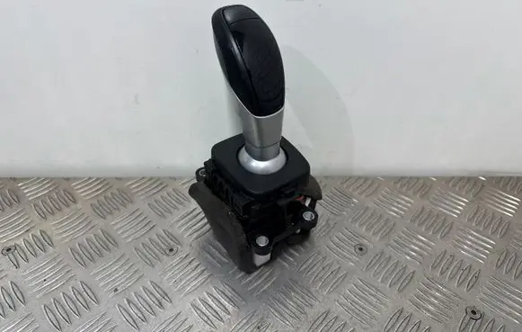 Alfa Romeo Giulia Gear shifter/selector 1561325970