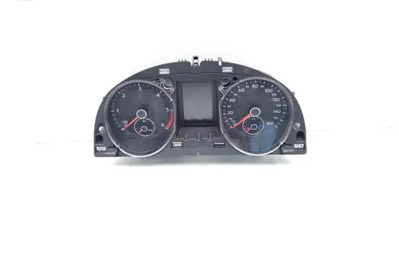 Volkswagen PASSAT B7 Speedometer (instrument cluster) 3AA920970E