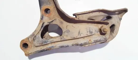Honda Civic Engine mount bracket