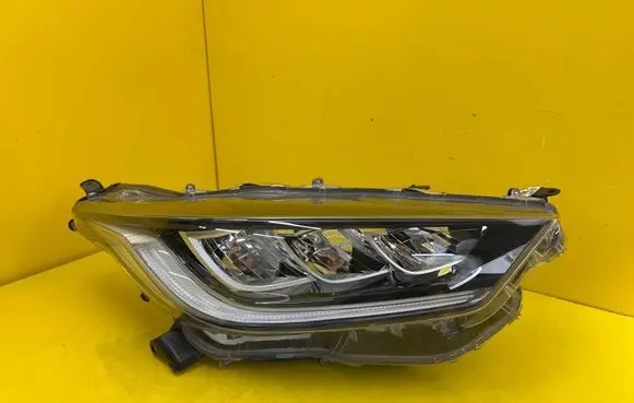Toyota Yaris Headlight/headlamp K08