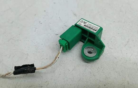 Citroen Berlingo Airbag deployment crash/impact sensor 9666370880 16018AFC13752 618293300