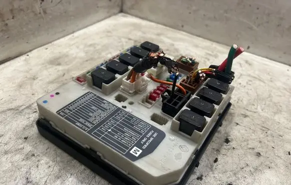 Nissan X-Trail T31 Comfort/convenience module