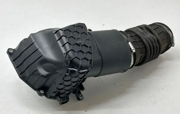Volvo XC60 Intake resonator 31657598 D36ZC 2A600