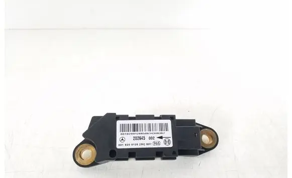 Mercedes-Benz CLS C219 Airbag deployment crash/impact sensor A0018209126