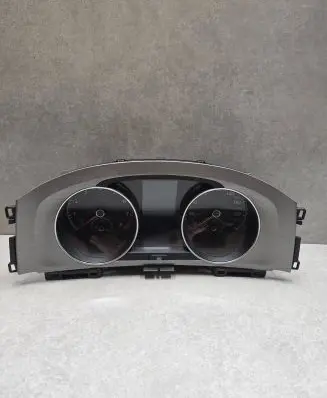 Volkswagen Golf VII Speedometer (instrument cluster) 5G1920740 256162007 90755939