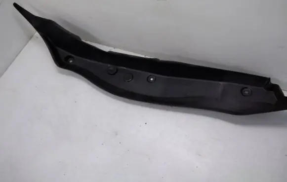 Mercedes-Benz C AMG W205 Fender foam support/seal A2058890125
