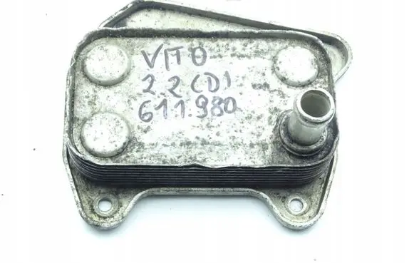 Mercedes-Benz Vito Viano W638 Engine oil radiator 