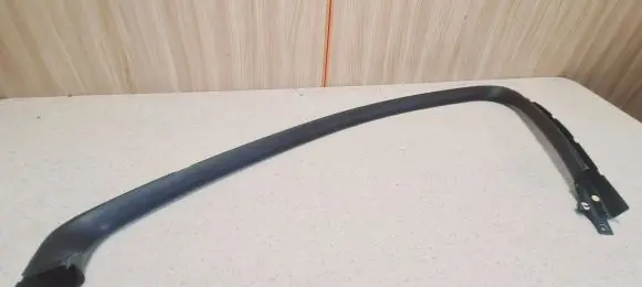 Opel Astra K Other front door trim element 39047284 3321555