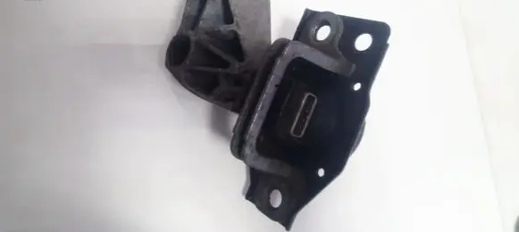 Nissan Qashqai Engine mount bracket f6036100