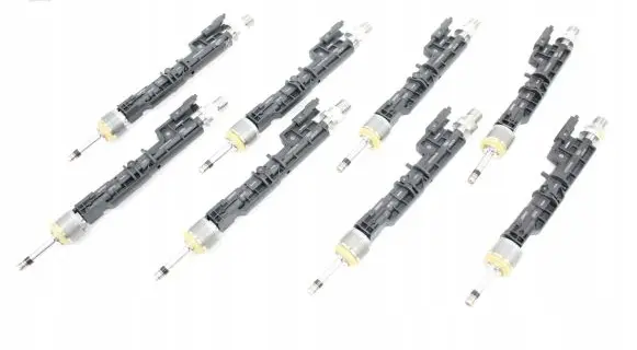 BMW M5 F90 Fuel injector 7852362