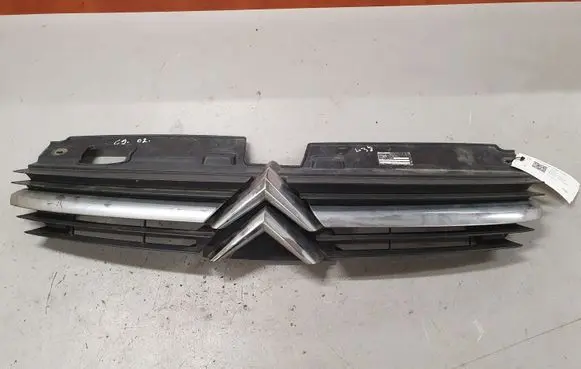 Citroen C5 Front bumper upper radiator grill 9636751980