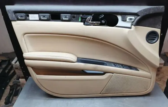 Volkswagen Phaeton Front door card panel trim 3D1867011L