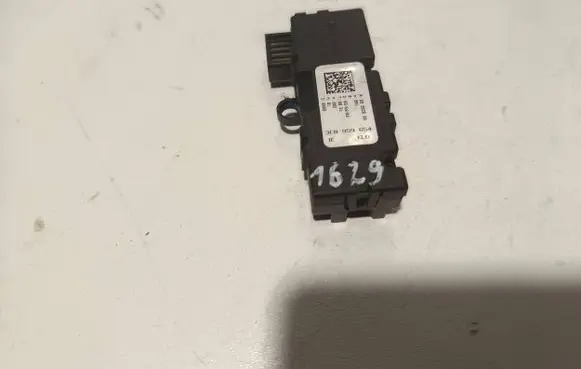 Volkswagen PASSAT B6 Steering angle sensor 3C0959654