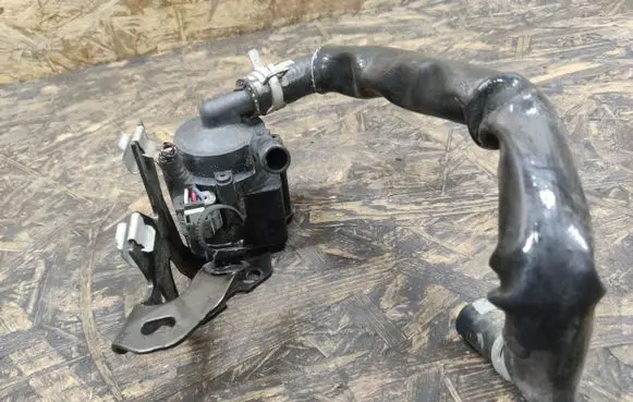 Citroen DS7 Crossback Electric auxiliary coolant/water pump 9806790980 9806790880