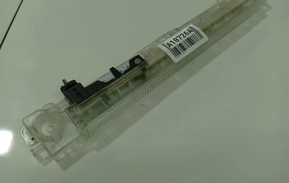 Citroen C5 Third/center stoplight 9681063580