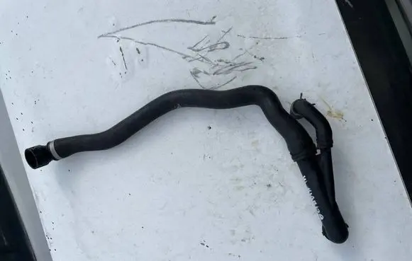 Skoda Octavia Mk3 (5E) Engine coolant pipe/hose 5Q0122051 5Q0121619B