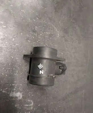 Audi A4 S4 B6 8E 8H Mass air flow meter 0280218063