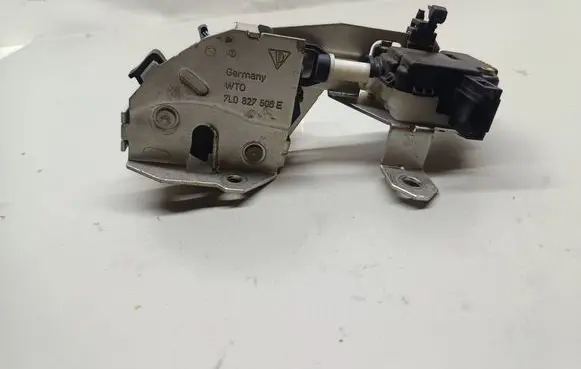 Volkswagen Touareg II Tailgate lock latch 7L0827506E