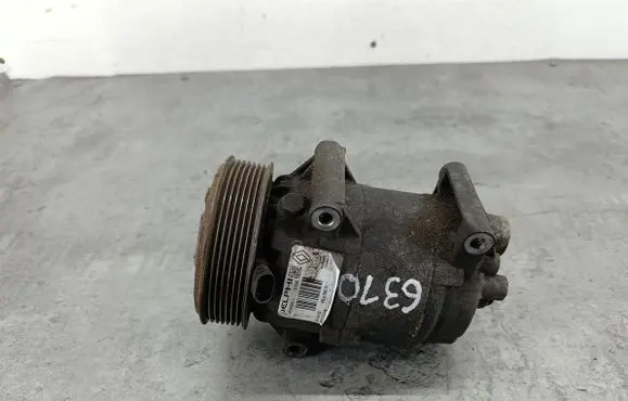 Renault Megane II Air conditioning (A/C) compressor (pump) 8200457418