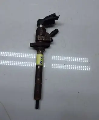 Citroen C4 I Picasso Fuel injector 9658194180