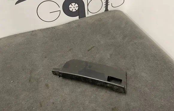 Volvo S90, V90 Rear bumper mounting bracket 31449223