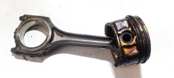 Audi A6 S6 C5 4B Piston with connecting rod