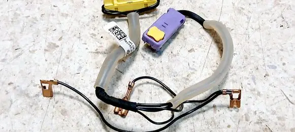 Volkswagen Golf V Airbag squib ring wiring 1K0971584