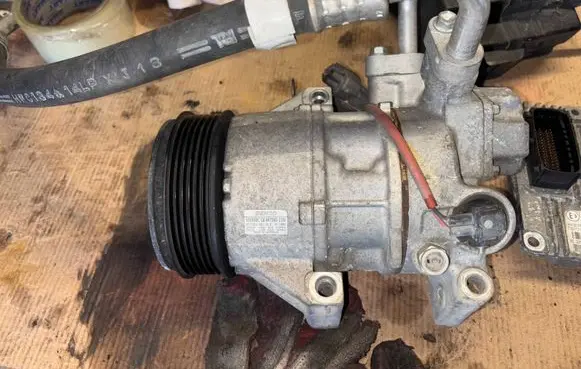 Toyota Yaris Air conditioning (A/C) compressor (pump) GE4472602331