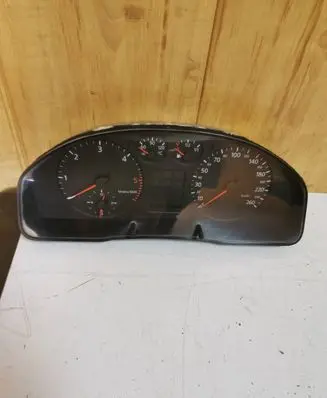 Audi A4 S4 B5 8D Speedometer (instrument cluster) W6030191