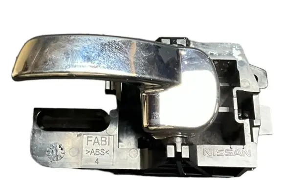 Nissan Qashqai Front door interior handle 8318G 80671 8449