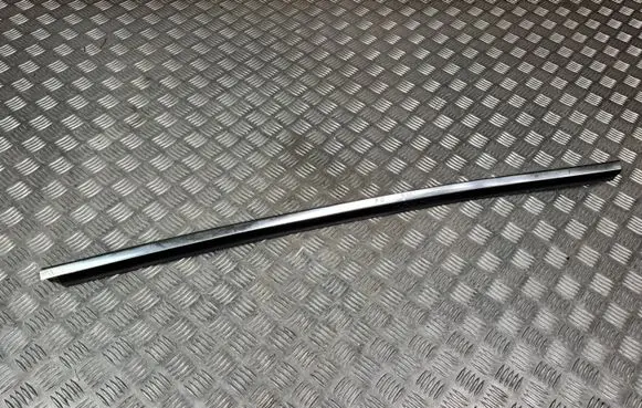 Maserati GranCabrio M145 Front door glass trim molding 