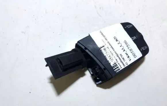 Ford Focus Multifunctional control switch/knob 758710
