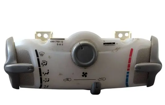 Toyota Aygo AB10 Climate control unit 559000H020 2060730 69610001