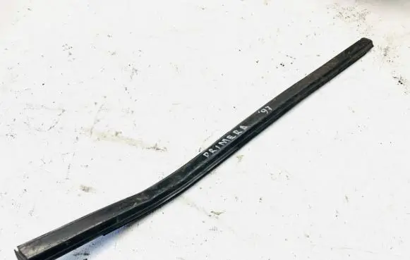 Nissan Primera Rear door glass trim molding