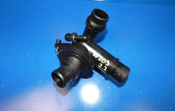 Mercedes-Benz C W205 Thermostat housing A6512001515 028803215