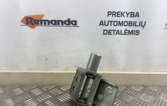 Renault Modus Front door lower hinge 864618