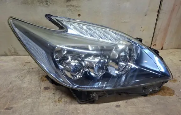 Toyota Prius (XW30) Headlight/headlamp MDE1312516