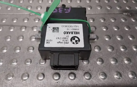 BMW 3 G20 G21 Fuel level meter relay 7461741